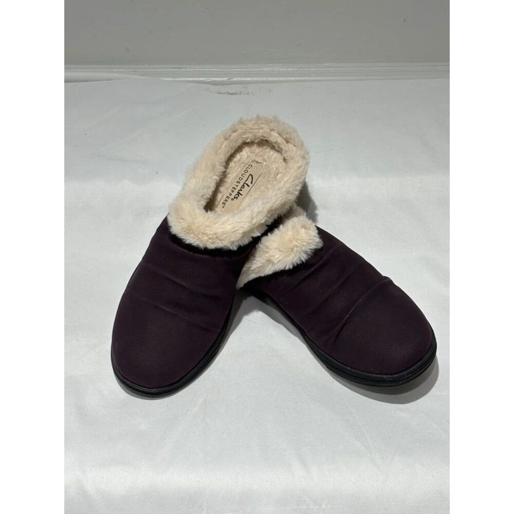 Clarks Cloudsteppers Faux Fur Slippers  Size 9